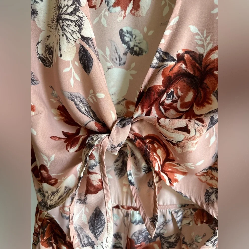 ILLIA ILLIA Floral Romper - Picture 2 of 6